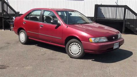 1995 Nissan Sentra photo