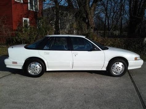 1995 Oldsmobile Cutlass supreme photo