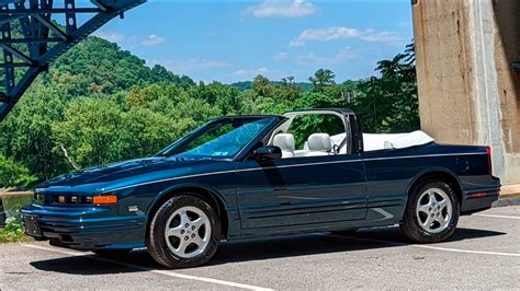 1995 Oldsmobile Cutlass supreme photo