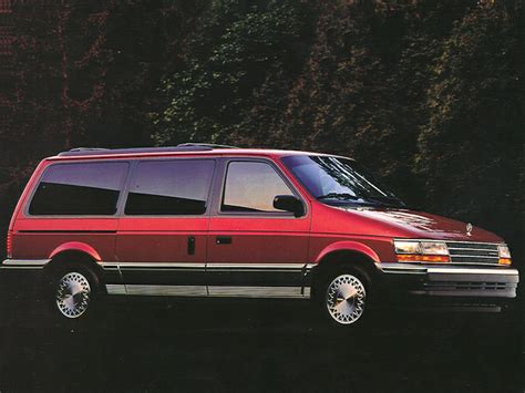 1995 Plymouth Grand voyager photo