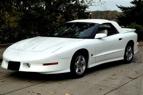 1995 Pontiac Firebird photo