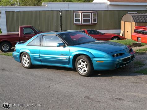 1995 Pontiac Grand prix photo