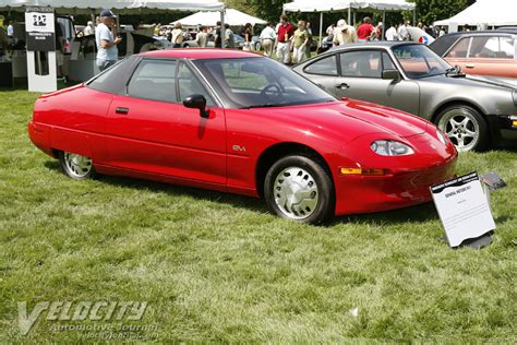 1995 Saturn Ev1 photo