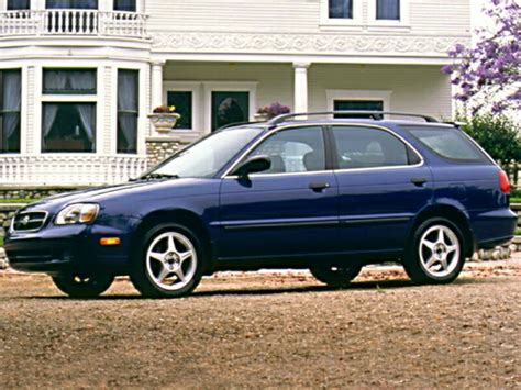 1995 Suzuki Esteem photo