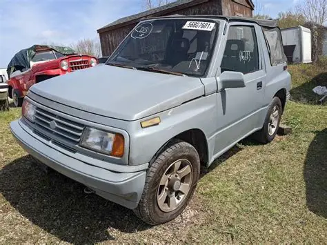 1995 Suzuki Sidekick photo