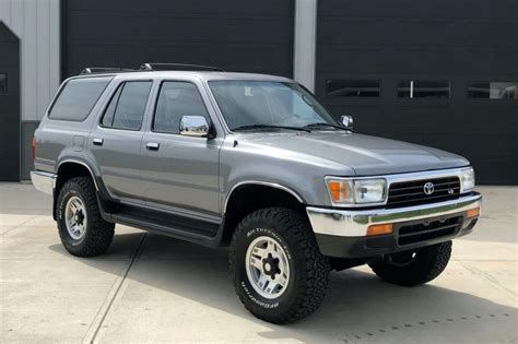 1995 Toyota 4 runner photo