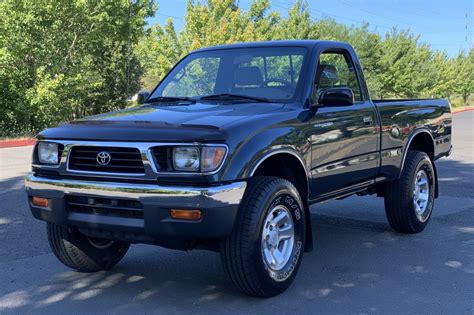 1995 Toyota Tacoma photo