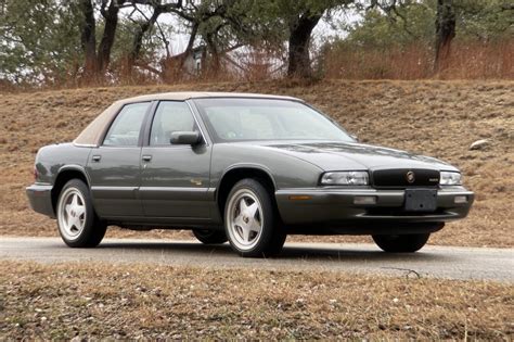 1996 Buick Regal photo