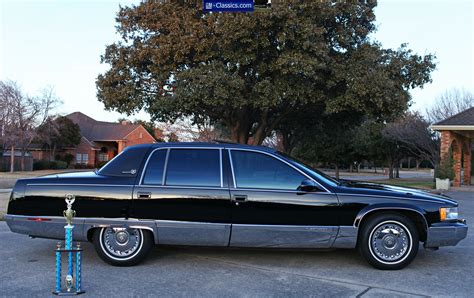 1996 Cadillac Fleetwood photo