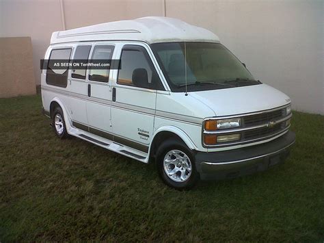 1996 Chevrolet Beauville sport van photo