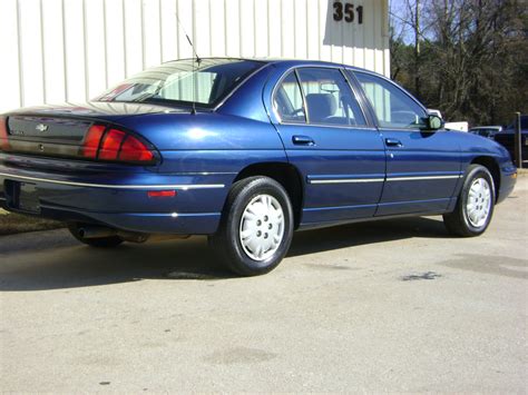 1996 Chevrolet Lumina photo