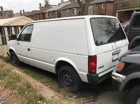 1996 Dodge Mini ram van