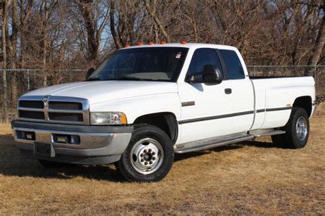 1996 Dodge Ram 3500 engine