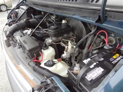 1996 Dodge Ram van engine