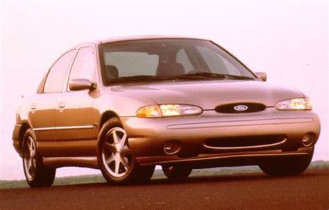 1996 Ford Contour photo