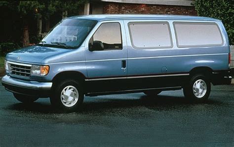 1996 Ford E-150 photo