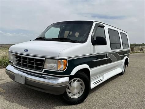 1996 Ford E-150