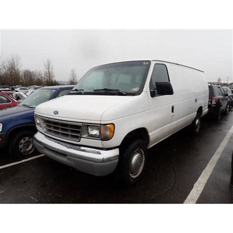 1996 Ford E-250 photo