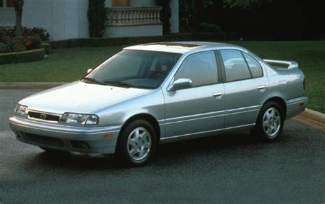 1996 Infiniti G20 photo