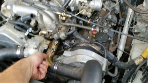 1996 Isuzu Trooper engine