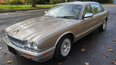 1996 Jaguar Vanden plas photo