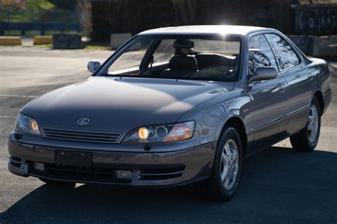 1996 Lexus Es photo