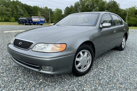 1996 Lexus Gs photo