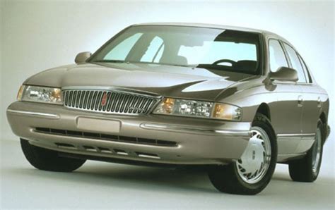 1996 Lincoln Continental photo