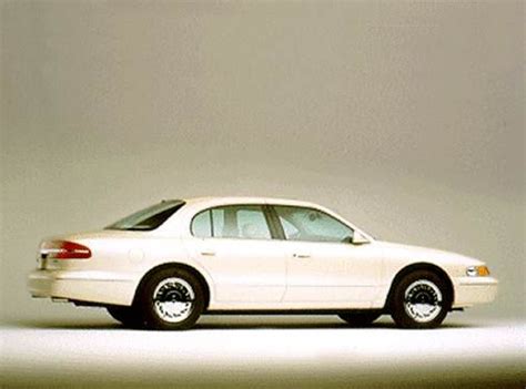 1996 Lincoln Continental photo