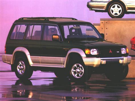 1996 Mitsubishi Montero photo