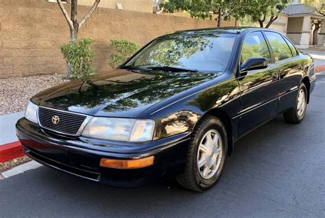 1996 Toyota Avalon photo