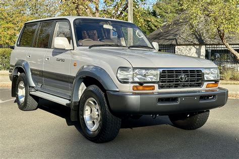 1996 Toyota Land cruiser photo