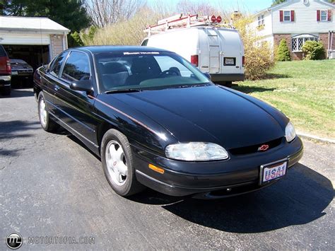 1997 Chevrolet Monte carlo photo