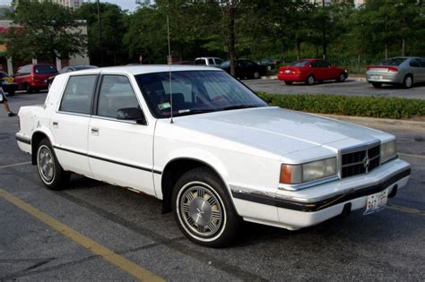 1997 Dodge Dynasty photo