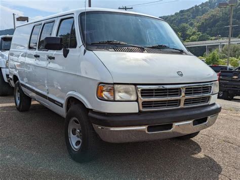 1997 Dodge Mini ram van