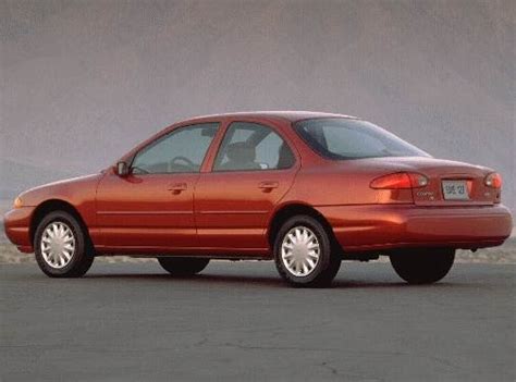 1997 Ford Contour photo