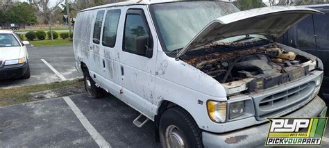 1997 Ford E-250 photo