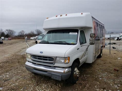 1997 Ford E-450 engine