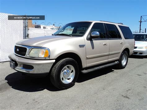 1997 Ford Excursion photo