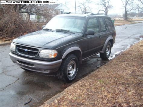 1997 Ford Explorer sport trac photo