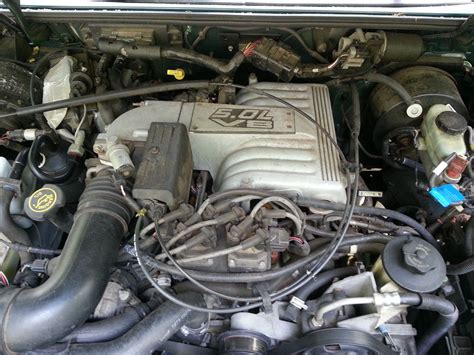 1997 Ford Mountaineer engine