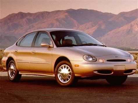 1997 Ford Taurus photo