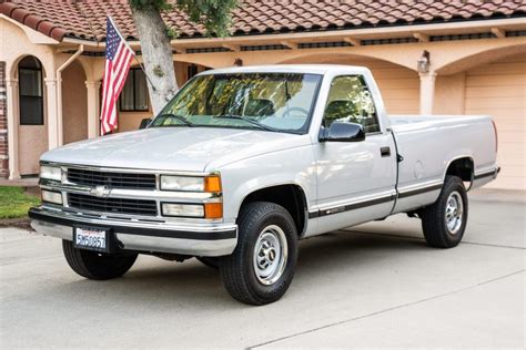 1997 Gmc C2500 suburban