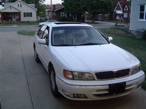 1997 Infiniti I30 photo