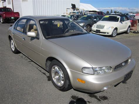 1997 Infiniti J30 photo