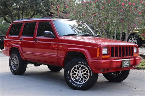 1997 Jeep Cherokee photo