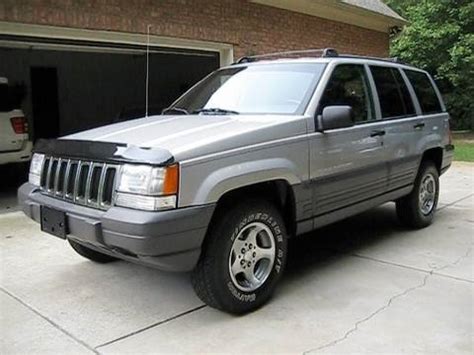 1997 Jeep Laredo photo