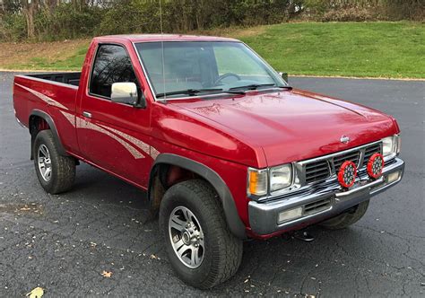 1997 Nissan Pick up xe photo