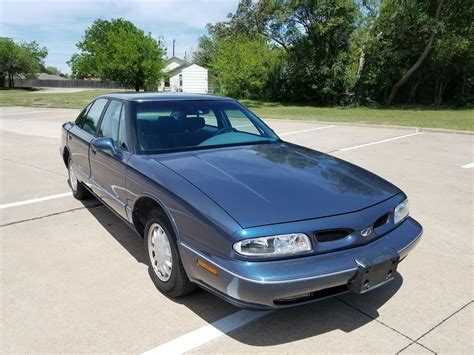 1997 Oldsmobile 88 photo