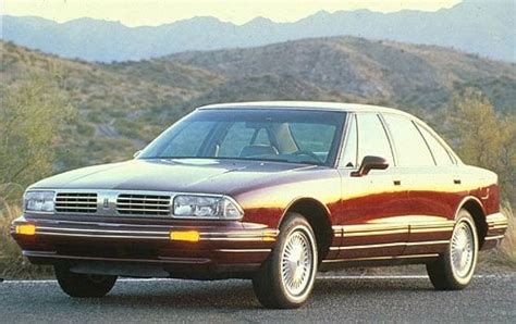 1997 Oldsmobile 98 photo